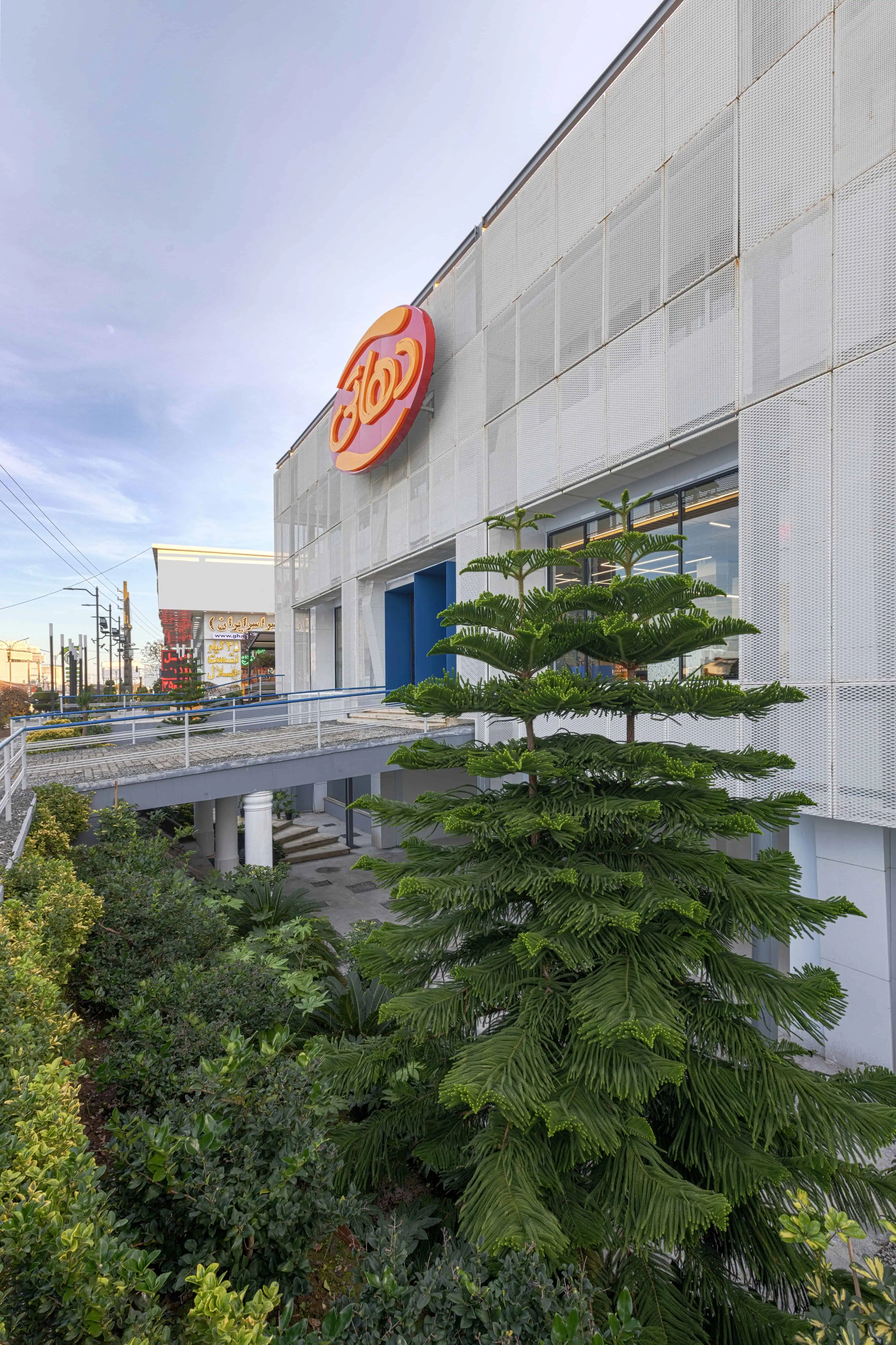 𝗗𝗲𝗵𝗮𝘁𝗶 Cafe & Store