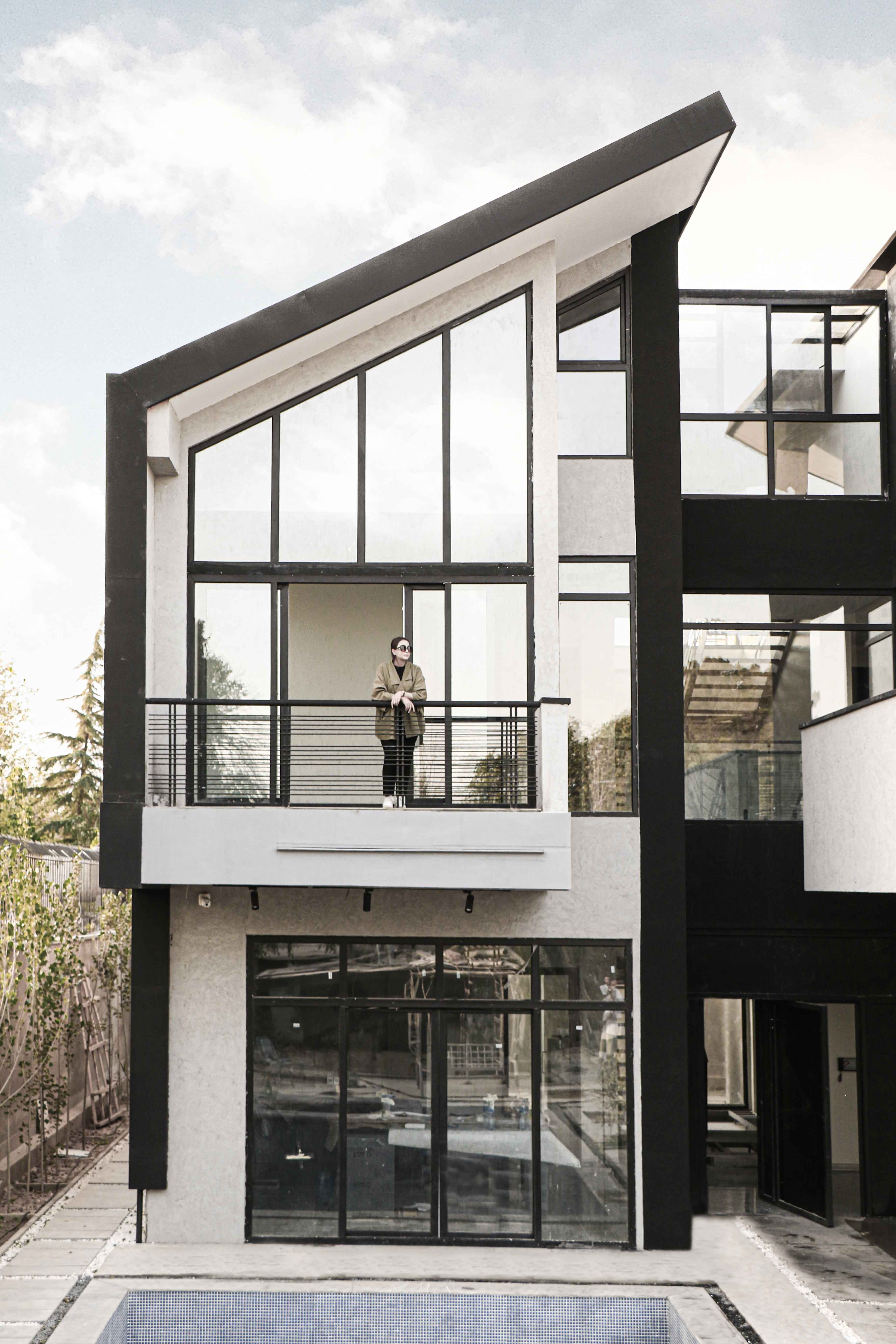 𝗠𝗶𝗮𝗻 Villa